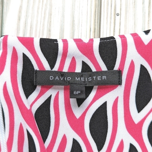 David Meister Geometric Print Tie Front Sheath Dress in Pink & Black Sz 8 Petite - Picture 5 of 7